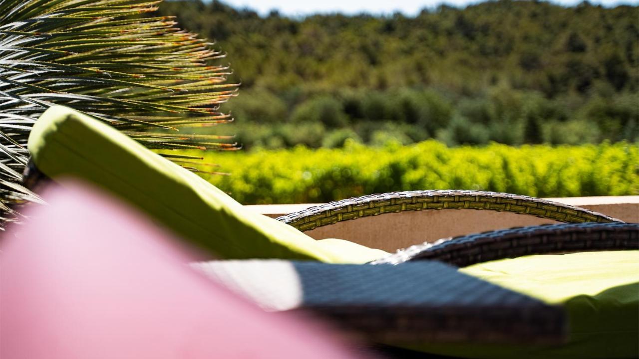 Sous Les Pins Gites Et Chambres D'Hotes La Londe-les-Maures Bagian luar foto