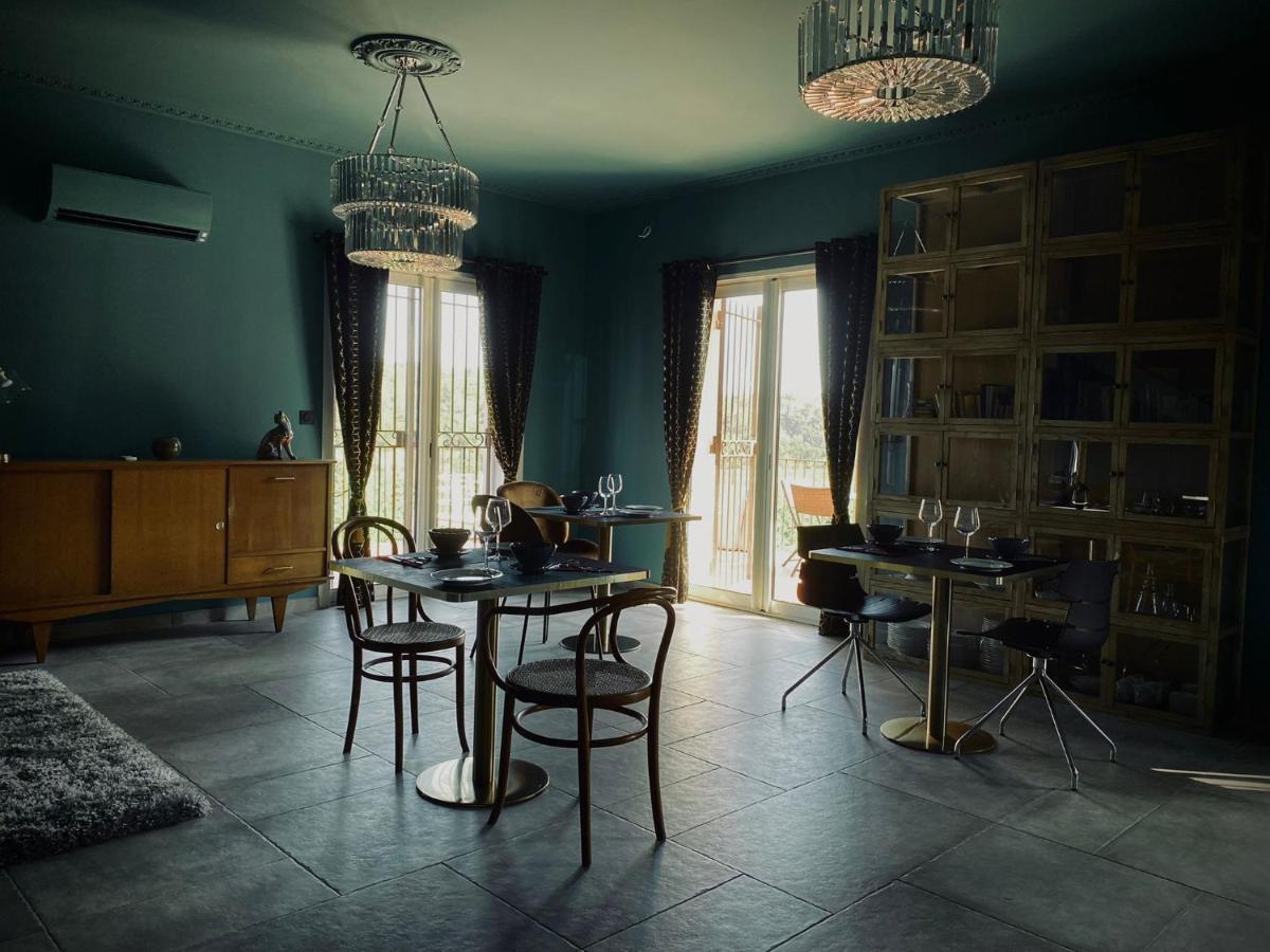 Sous Les Pins Gites Et Chambres D'Hotes La Londe-les-Maures Bagian luar foto