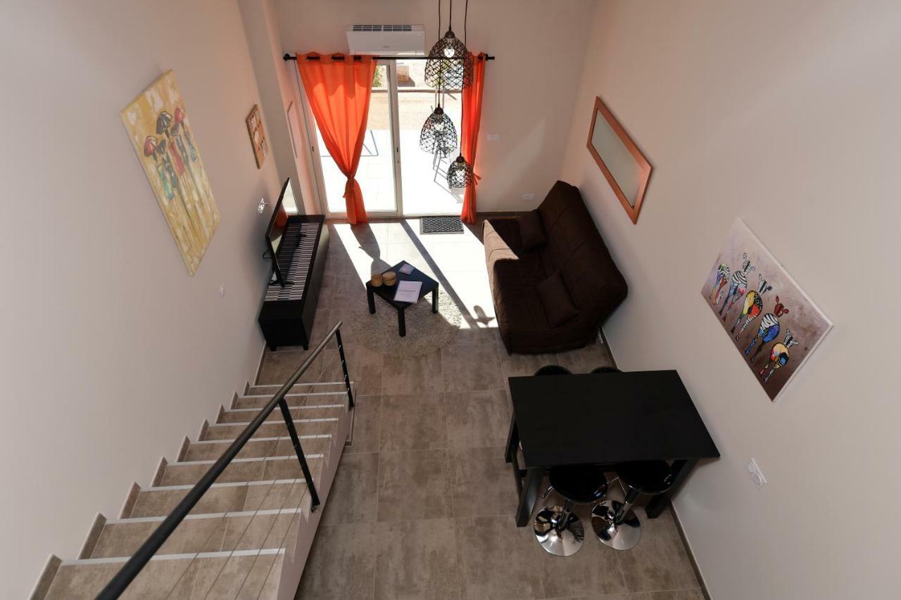 Sous Les Pins Gites Et Chambres D'Hotes La Londe-les-Maures Bagian luar foto