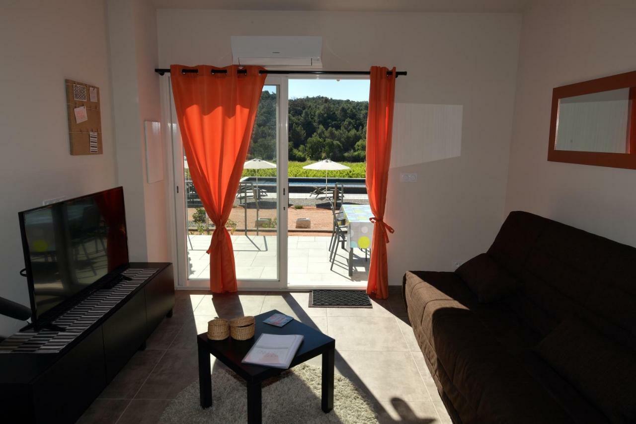 Sous Les Pins Gites Et Chambres D'Hotes La Londe-les-Maures Bagian luar foto